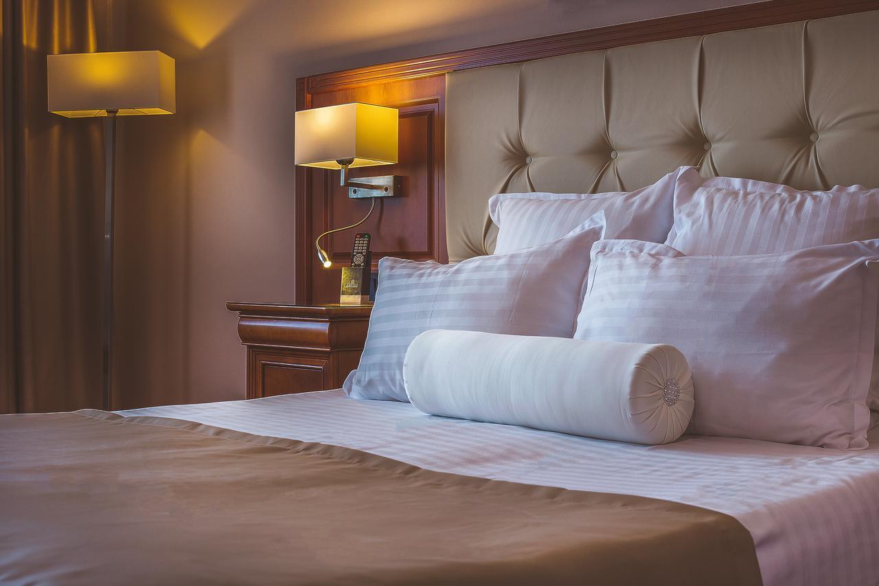 Hotel Athos R.M.T. Cluj-Napoca Quarto foto
